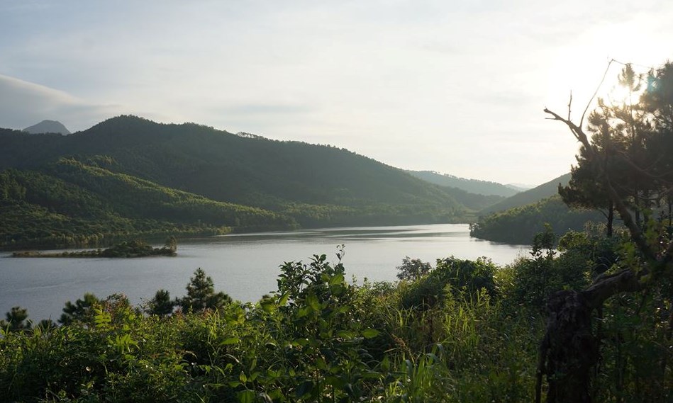 Cảnh quê thơ mộng tại đồi Khe Chè, Đông Triều (Quảng Ninh)